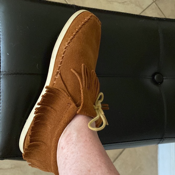 Minnetonka Low Moccasins excellent condition - Picture 5 of 6